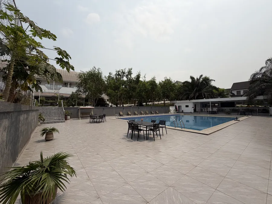 Piscine olympique · 50 m · Venus Village