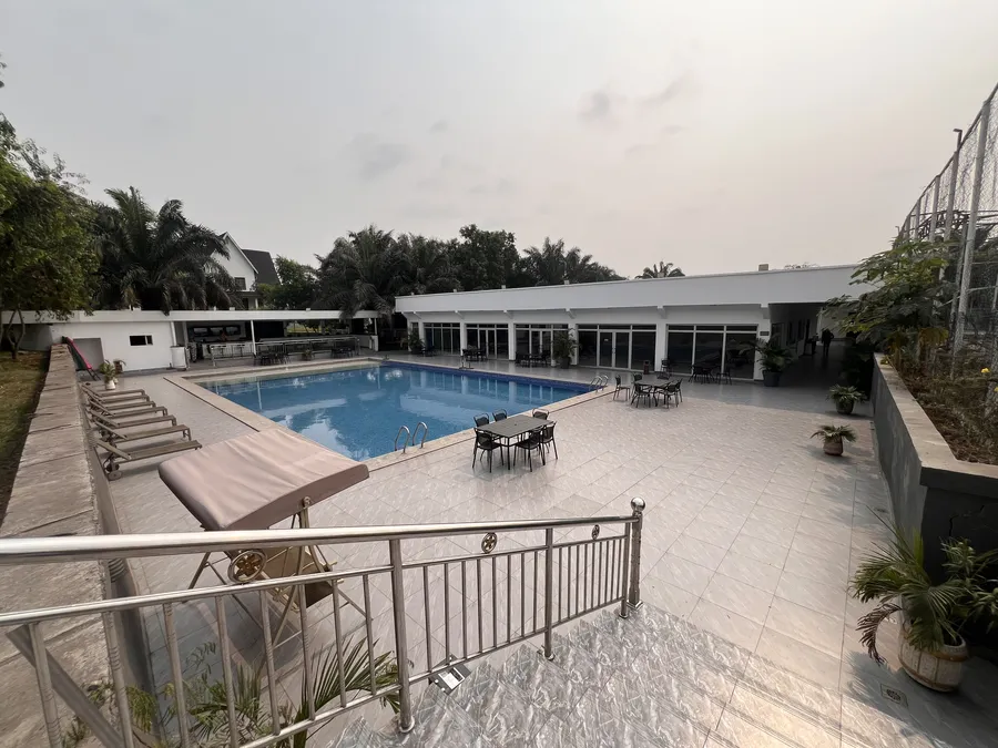 Piscine olympique · 50 m · Venus Village