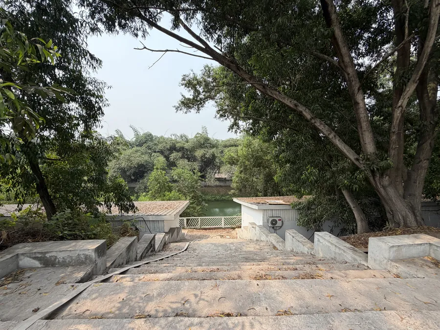 Le lac · Venus Village