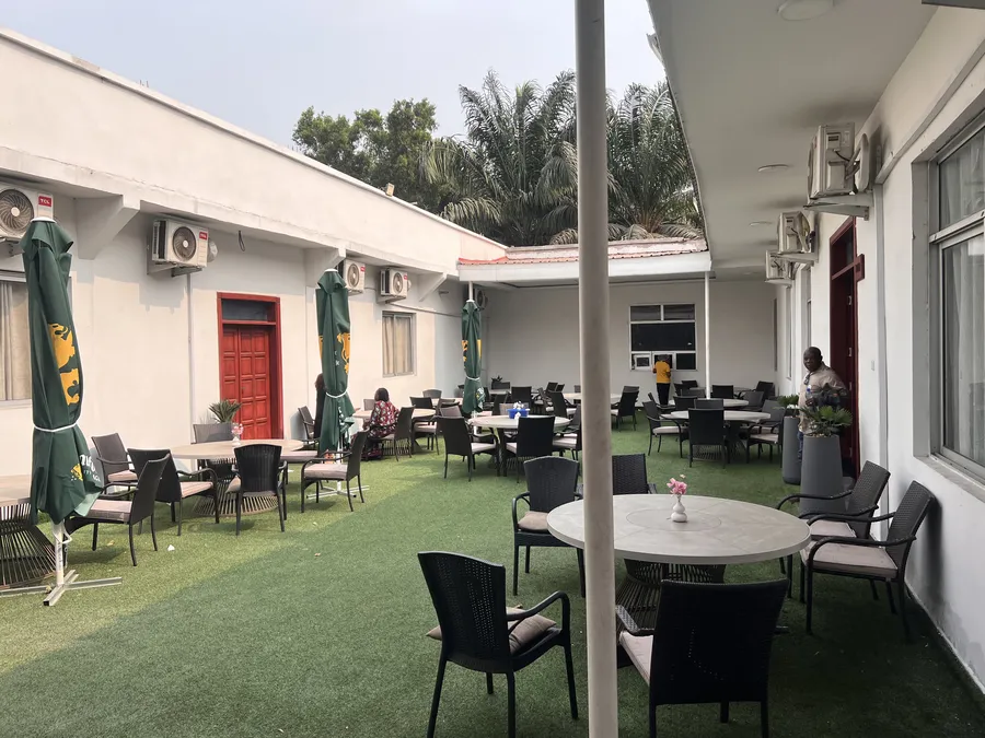 Venus Lunch · terrasses · Venus Village