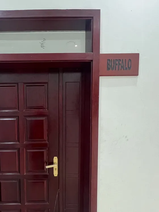 Porte de la salle Buffalo